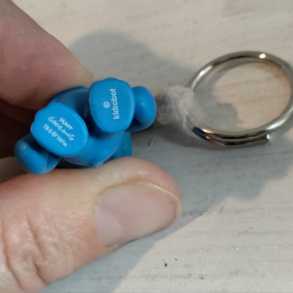 NWOT Kidrobot The Simpsons Treehouse of Terror Cat Marge keychain - Picture 3 of 3